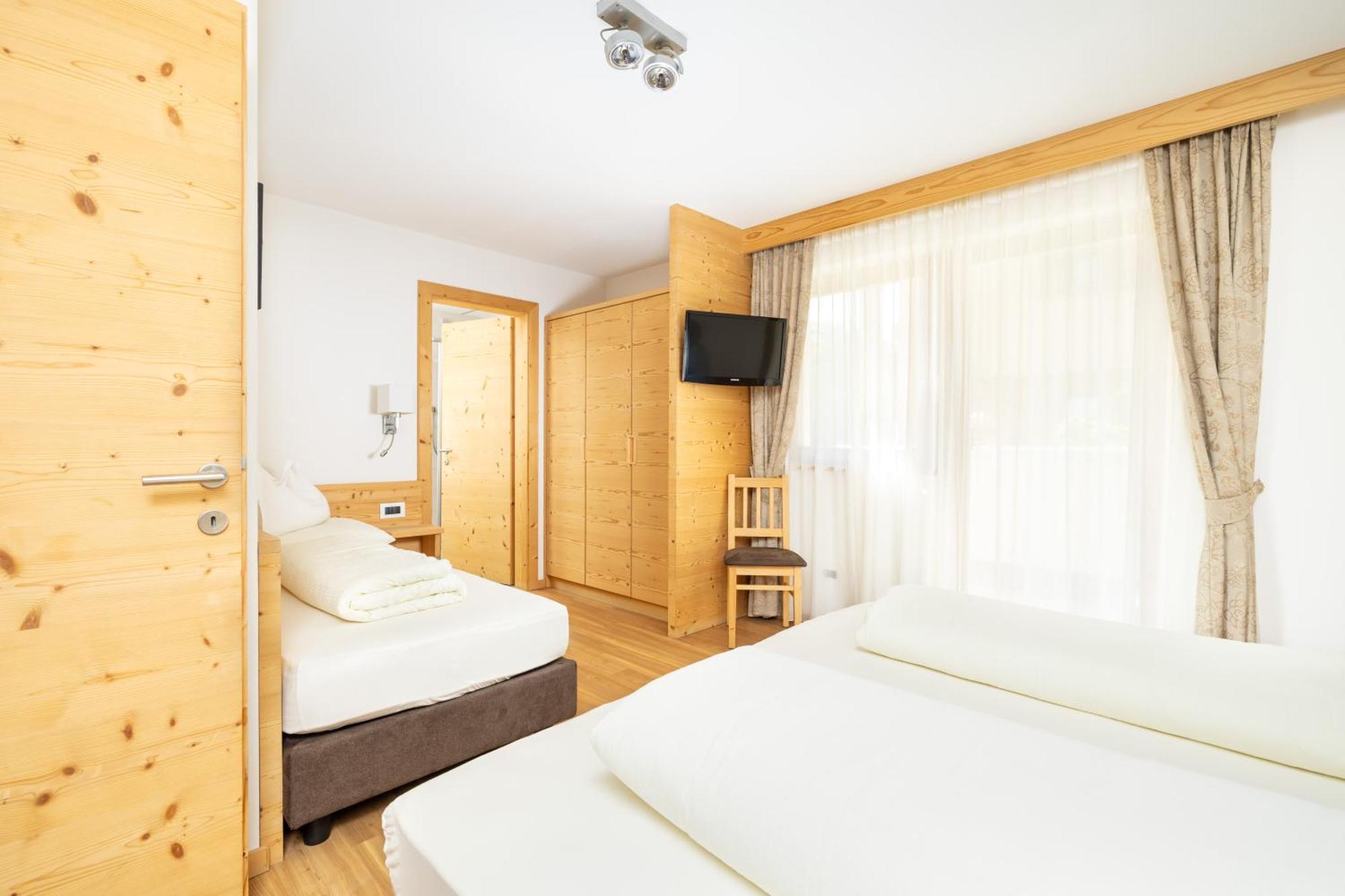 Ciasa Soplà Apartamento San Cassiano  Exterior foto